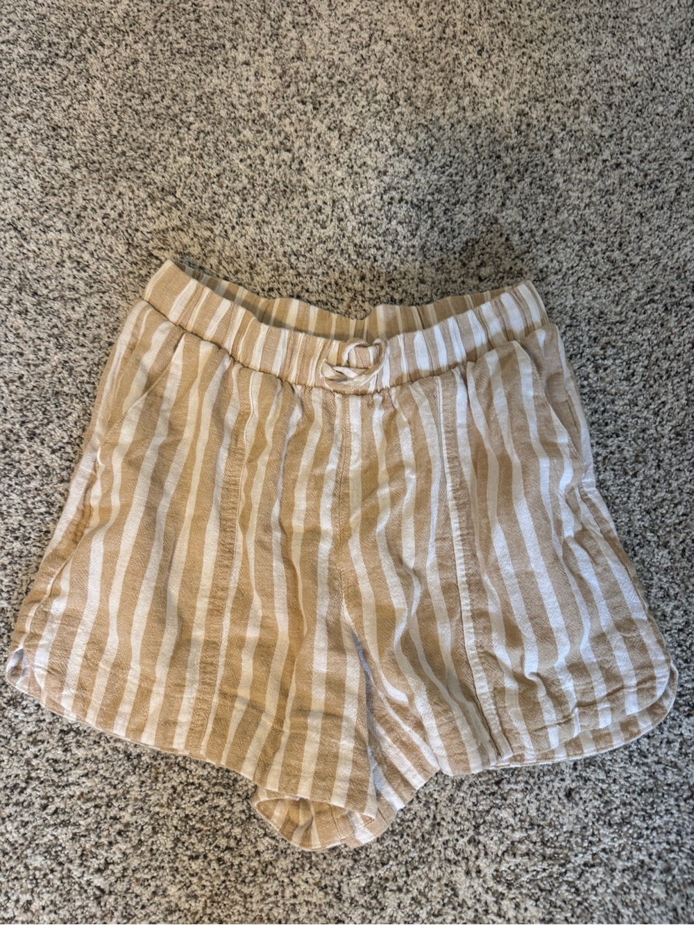 Universal Thread Beige & White Striped Drawstring Athletic Shorts
